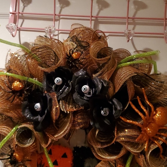 Handmade Halloween Wreath - Picture 2 of 4